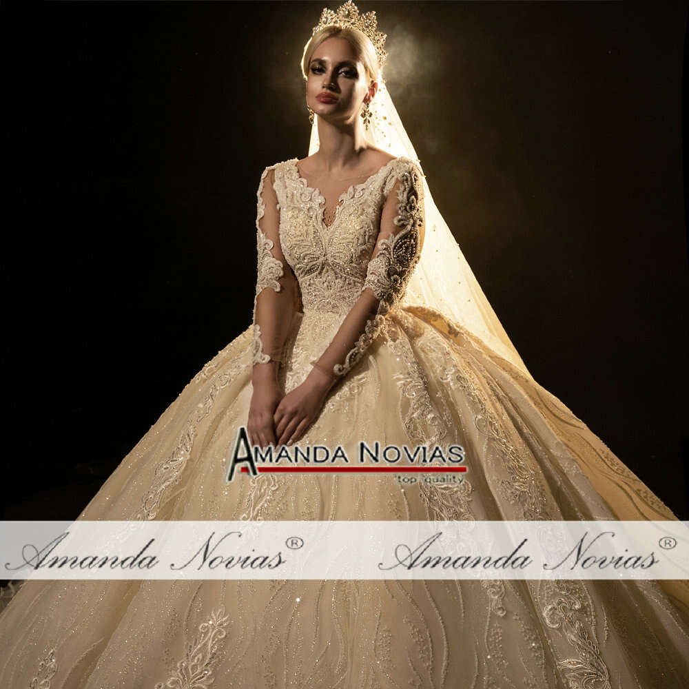 Amanda Novias Real Wedding Dress Long Sleeve Lace Appliqued