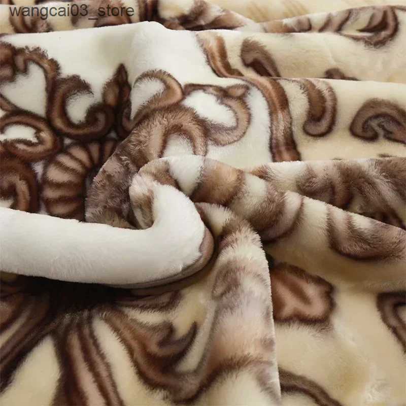 Blankets Swaddling European Style Warm Raschel Blanket for Winter High End Soft Thicken Warmth Weighted Blanket Double Side Flocked Comforter Duvet L2