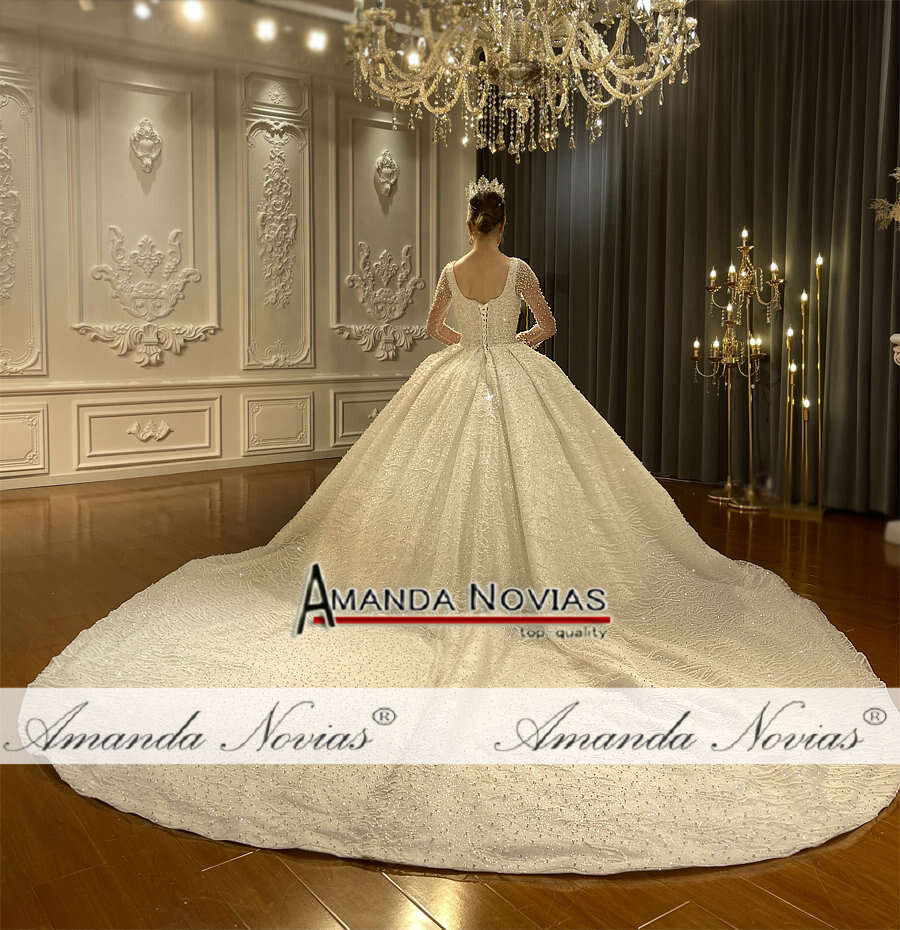 Amanda Novias Beautiful Pearls Wedding Dress