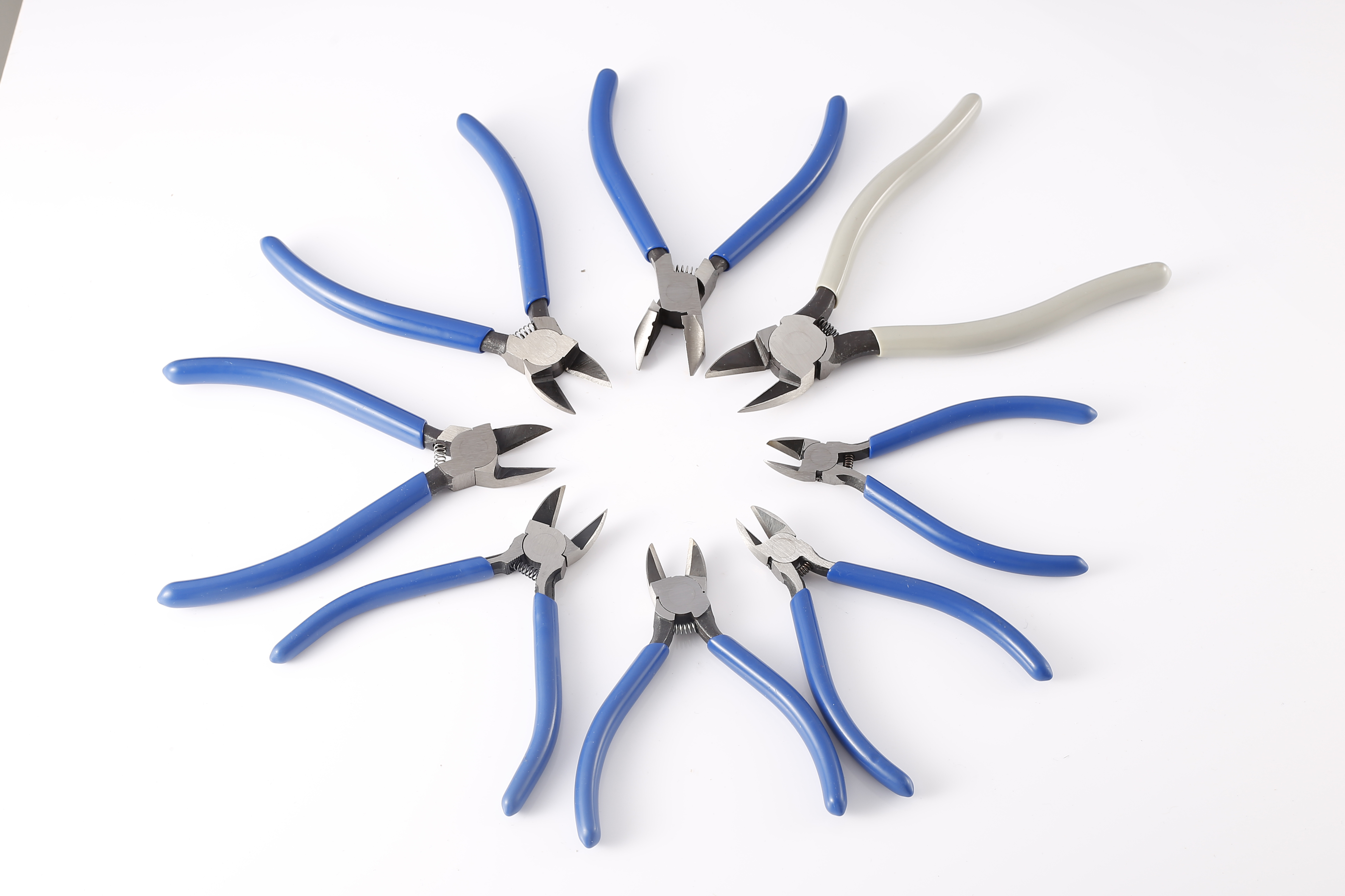 Japanese style drool pliers (electronic scissors)