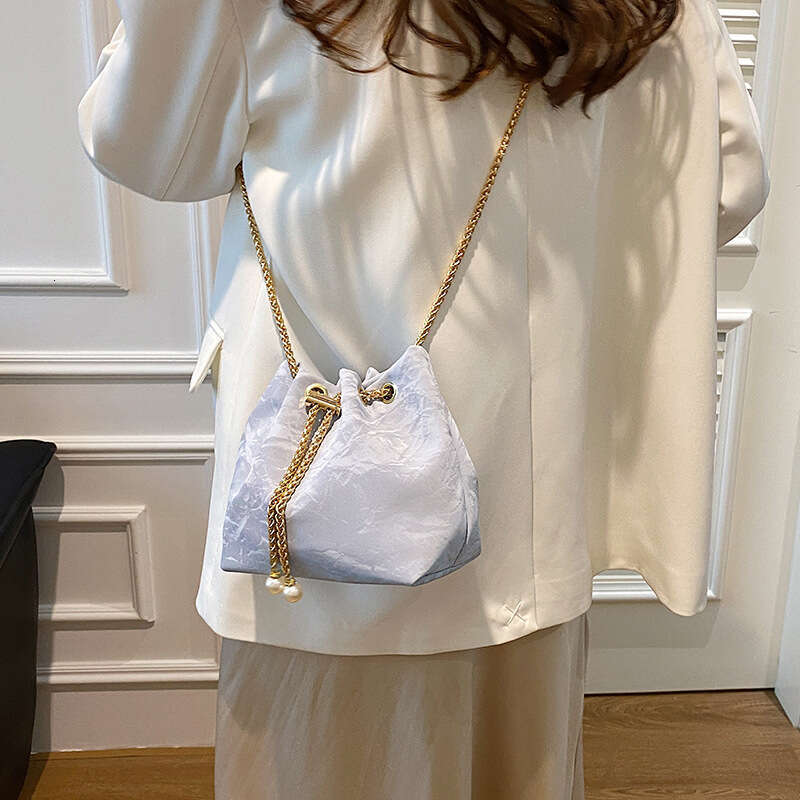 2024 New Chinese style Handheld Bucket with High Quality, Exquisite, Small and Versatile Chain Bag, Single Shoulder Crossbody Bag