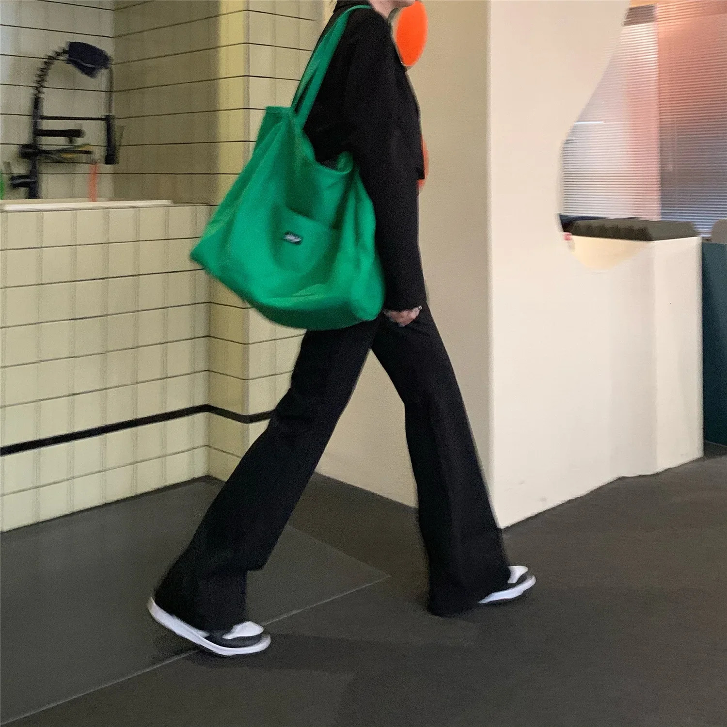 Solid color canvas bag Instagram womens bag large capacity simple Korean version single shoulder art diagonal bag 241008