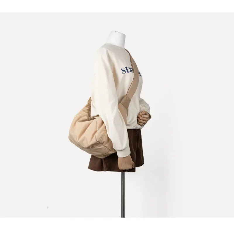 Korean style womens shoulder homeless bag large nylon casual cross body armpit bag womens pleated sling bag 241008