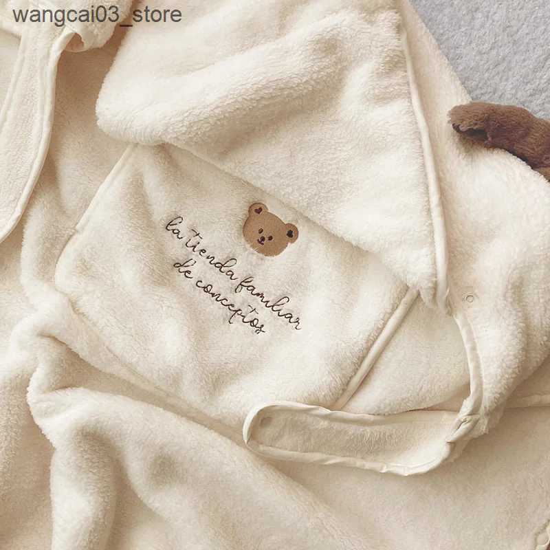 Blankets Swaddling Flannel Baby Blanket Coral Fleece Stroller Cover Cute Bear Winter Windproof Kids Blankets Infant Nap Warm Quilt Swaddle Wrap L24091