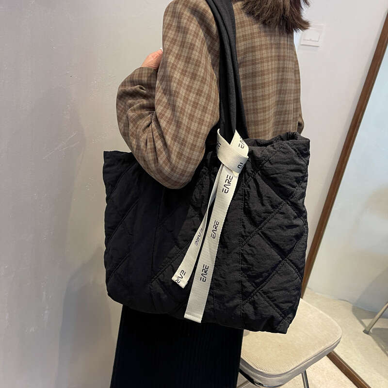 Work leisure down women's shoulder autumn and winter Linggetote ins large capacity bag, student class bag