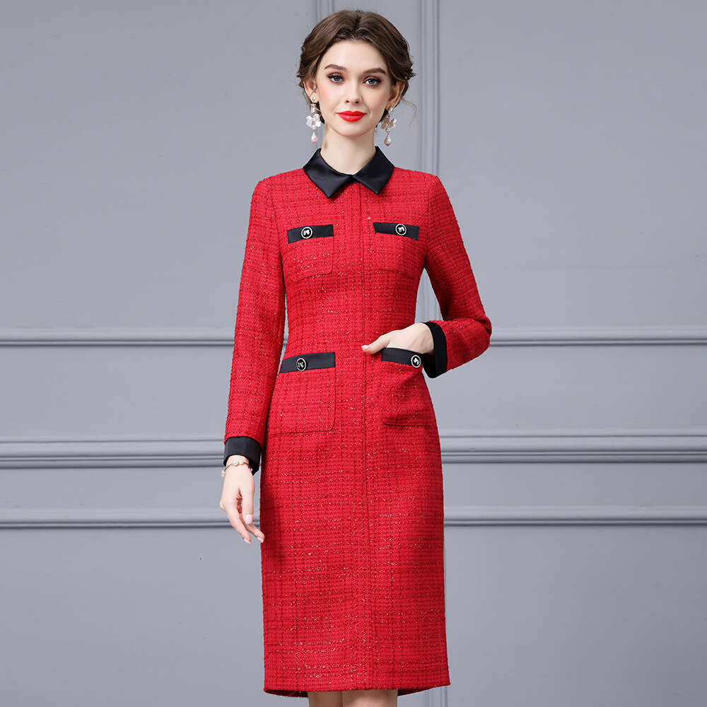 Red Coarse Floral Bun Hip Skirt 2024 Autumn New High end socialite Style Show Body Collar Dress