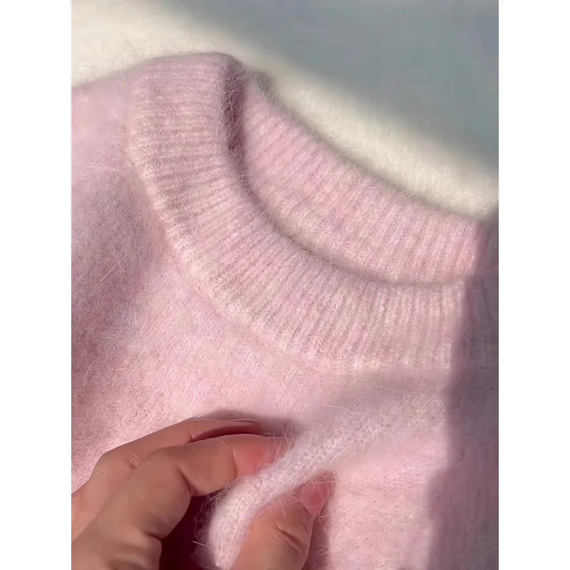 Lazy style pink soft Mohr knitted loose sweater for women in autumn and winter womens O-neck long sleeved thick warm zipper top 241011
