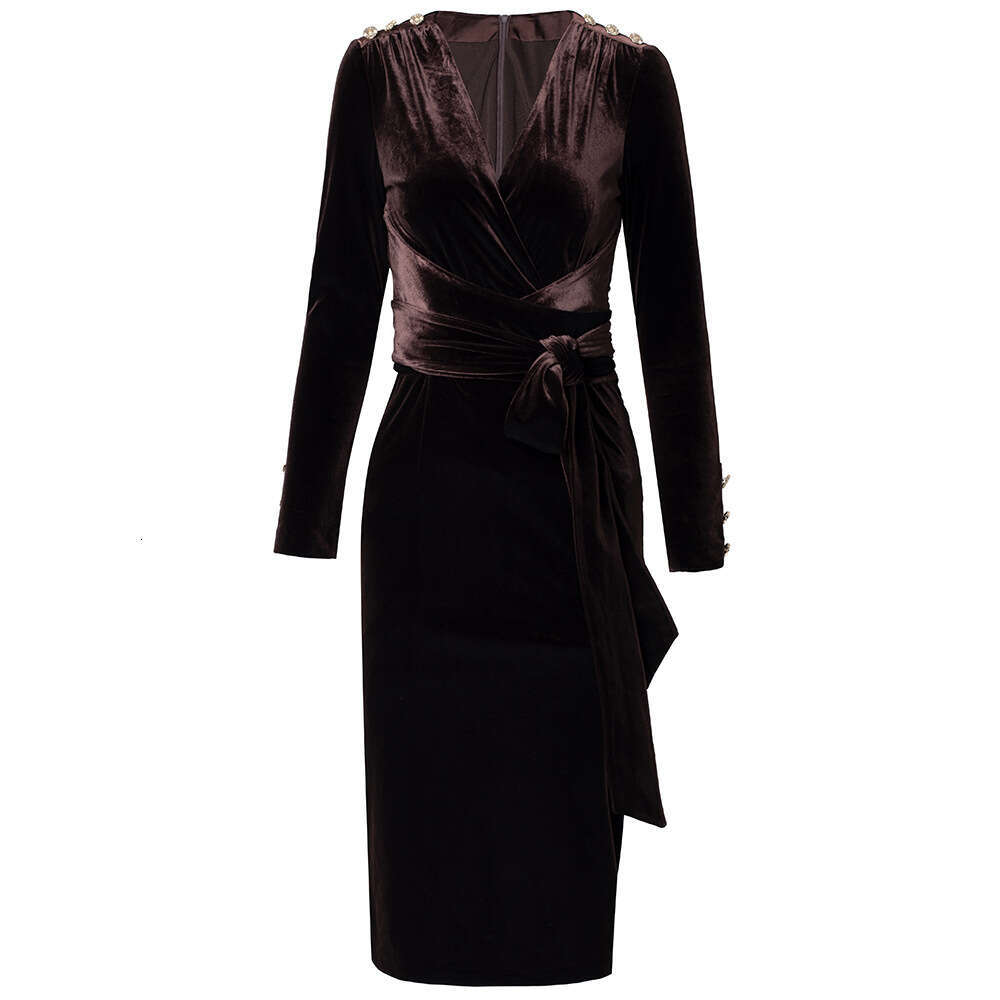 Red Deep V-Bag Hip Skirt with a cinched waist for slimming and mature temperament Velvet Dress 2024 Autumn New Collection