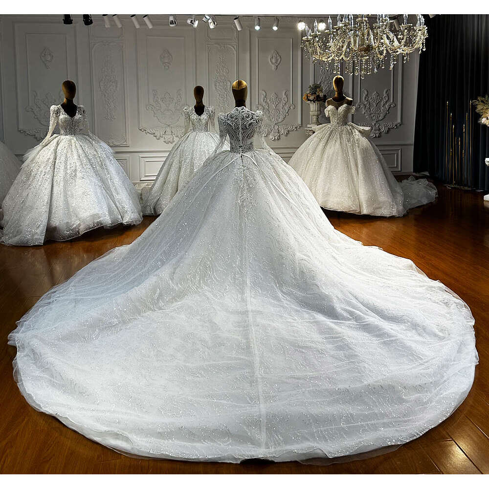 Amanda Novias Empire Long Sleeves Wedding Dress