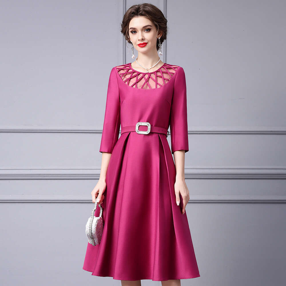 This year popular for beautiful dresses in autumn. The mesh cut-out splicing is elegant and feminine with a hanging umbrella style dress