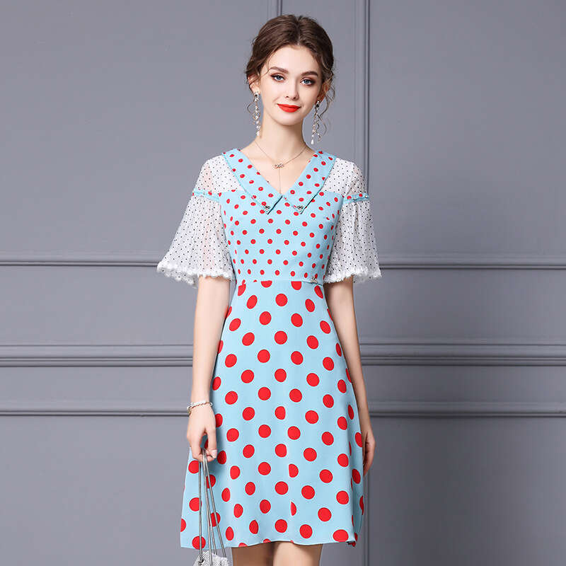 Sweet Summer 2024 New Style Reduced Aging Trumpet Sleeves Lace Polka Dot Slimming A-line Dress for Women