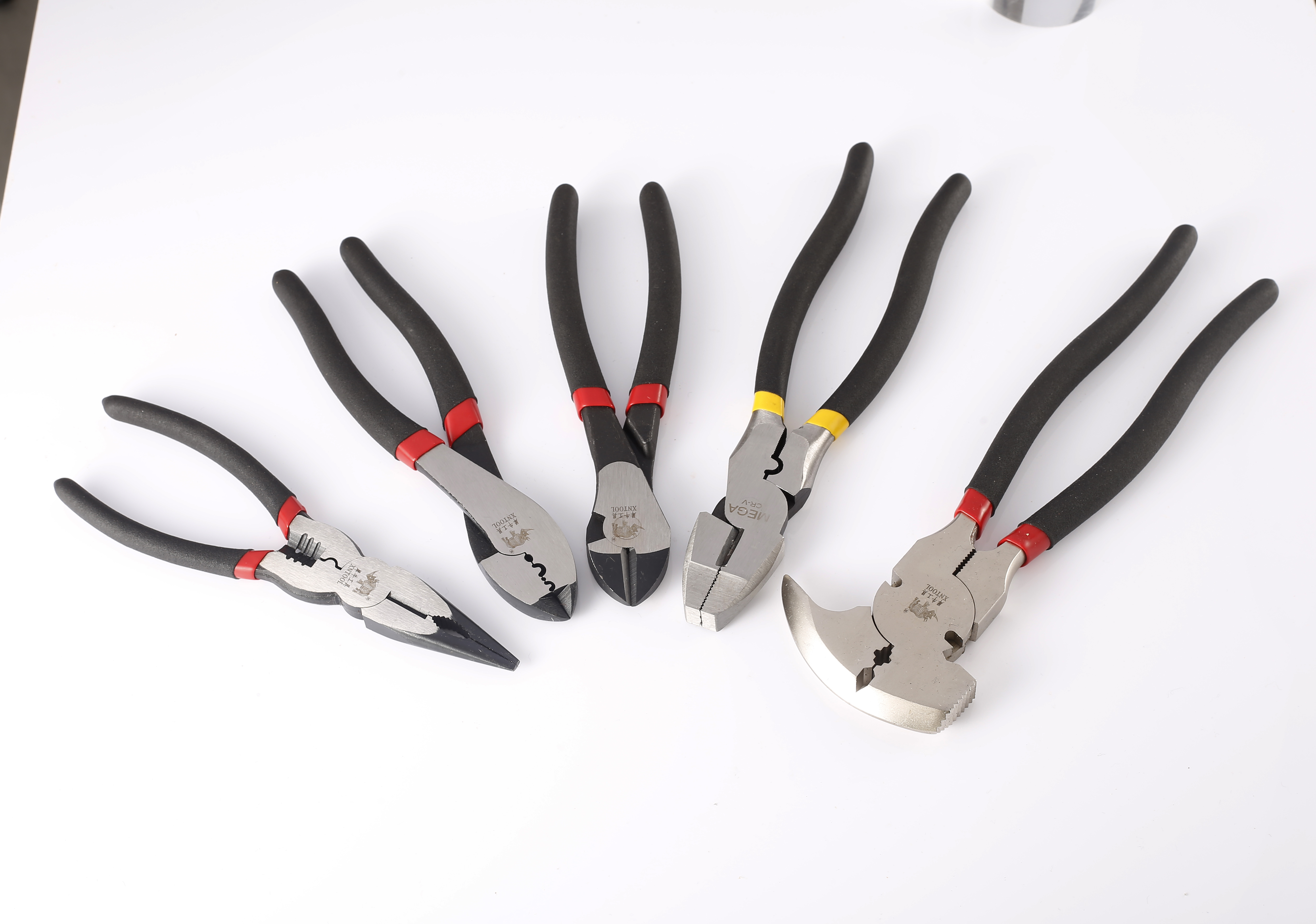 Multi functional special-shaped pliers