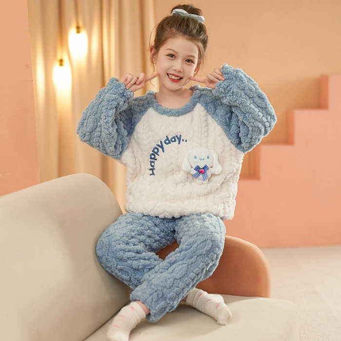 Pajamas Childrens girls winter coral fleece set with thick round neck flannel for girls home wear S2410127