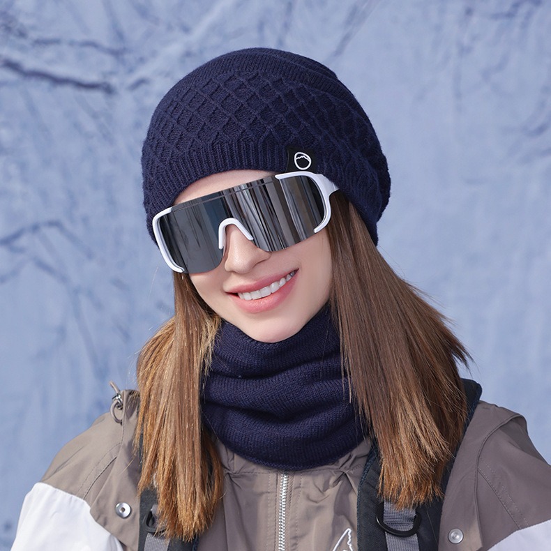 Winter Warm Hat Scarf Two-piece Set European and American Fashion Knitted Pullover Hat with Velvet Ear Protection and Anti Cold Woolen Hat for Women