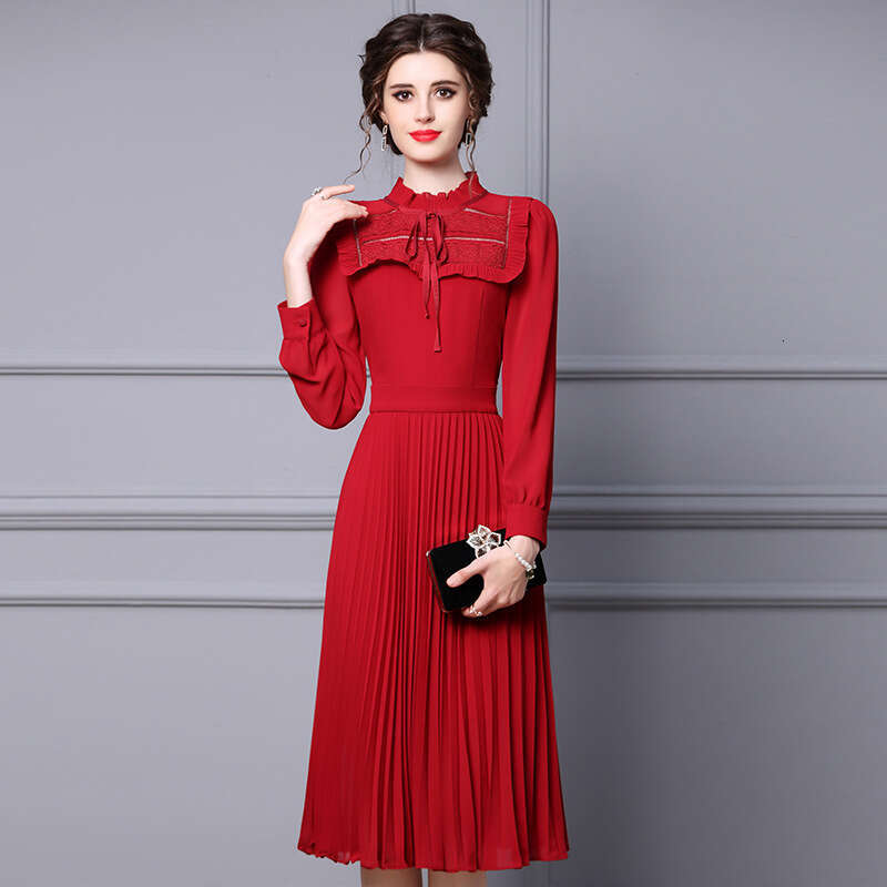 autumn new 2024 high-end temperament goddess French style waist cinched long sleeved fashionable western-style dress