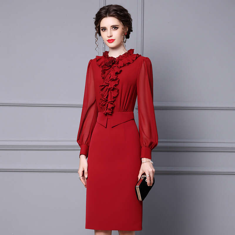 long sleeved for women in autumn 2024 new red mid length hip hugging dress waist cinching and slimming high-end feeling dress