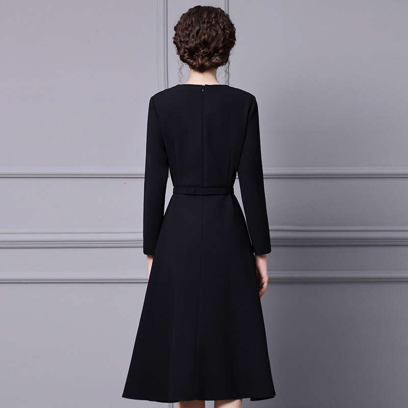 2024 Autumn Dress New Hepburn Embroidered Nail Bead Medium to Long Style Looks Thinner Interior Set A-line Skirt