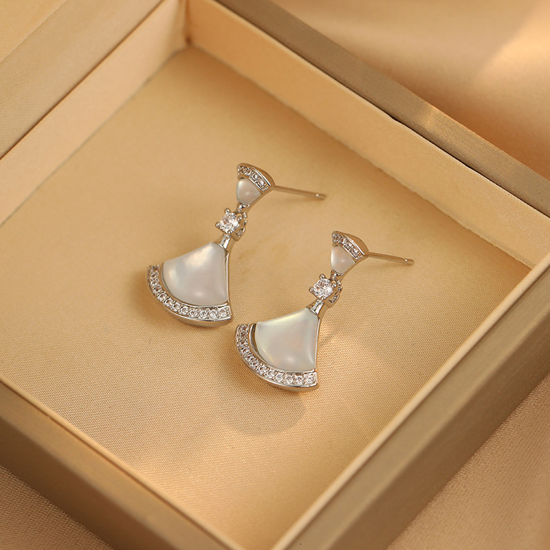 Fan shaped mother of pearl for women high-end feel a light temperament. New fashionable and versatile earrings with exquisite design