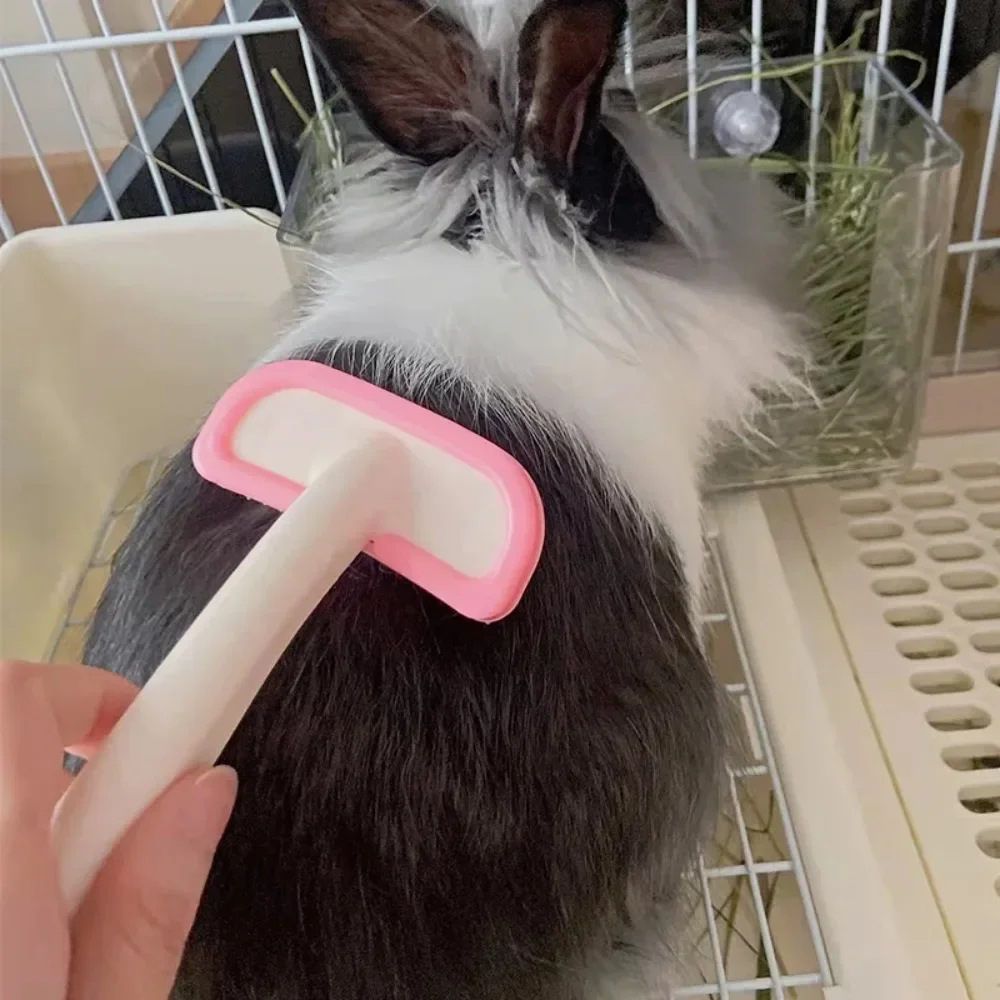 Silicone Small Pets Rabbit Comb Grooming Trimmer Fur Brush For Guinea Pig Chinchilla Pet Cleaning Tool Gadget расческа для кошек
