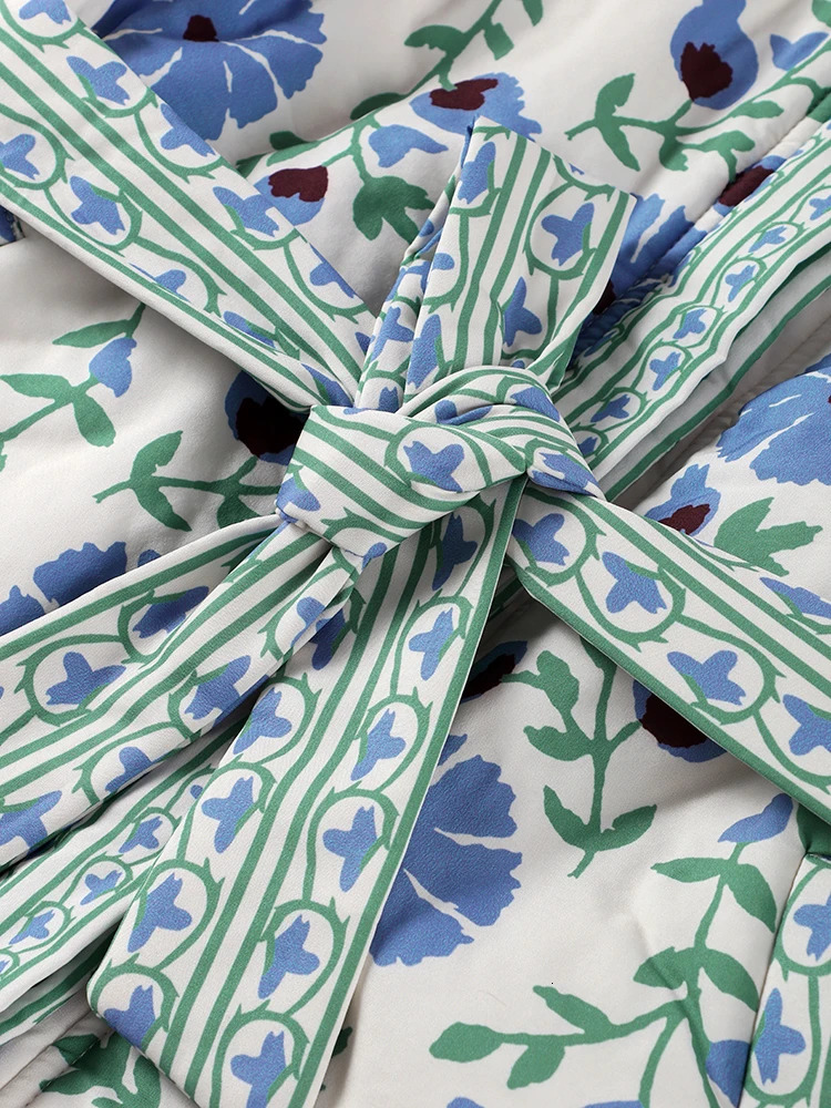 Elegant printed quilted jacket for women ultra-thin O-neck button lantern sleeves with border and coat for women autumn winter womens clothing 240927