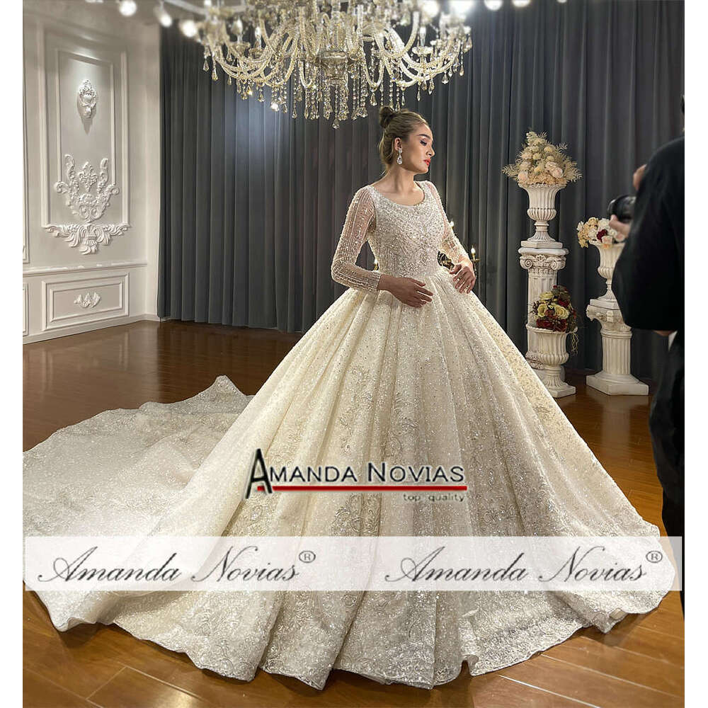 NS4368 New Style Appliques Long Train Wedding Dress