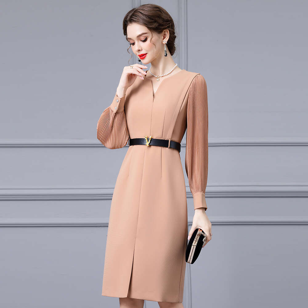 Smart and stylish commuting pleated patchwork long sleeved waist cinched lace up dress with wrapped buttocks high-end brand 2024 autumn new item