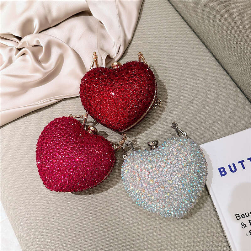2024 Dia Inlay Heart Shape Crystal Clutch Purse Stones Evening Wedding Party Shoulder Bag Rhie Clutches Bags