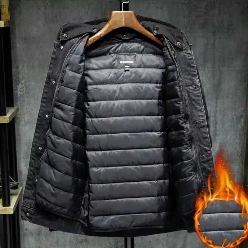 Winter new thick lined warm mens black hooded denim jacket with cotton lining and thick jacket denim jacket W241011