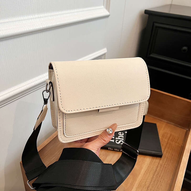 Bag for women 2024 autumn new trendy ins versatile wide strap small square fashionable single shoulder crossbody bag