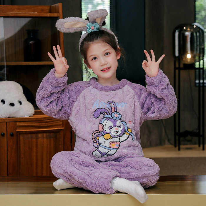 Pajamas Childrens girls winter coral fleece set with thick round neck flannel for girls home wear S2410127