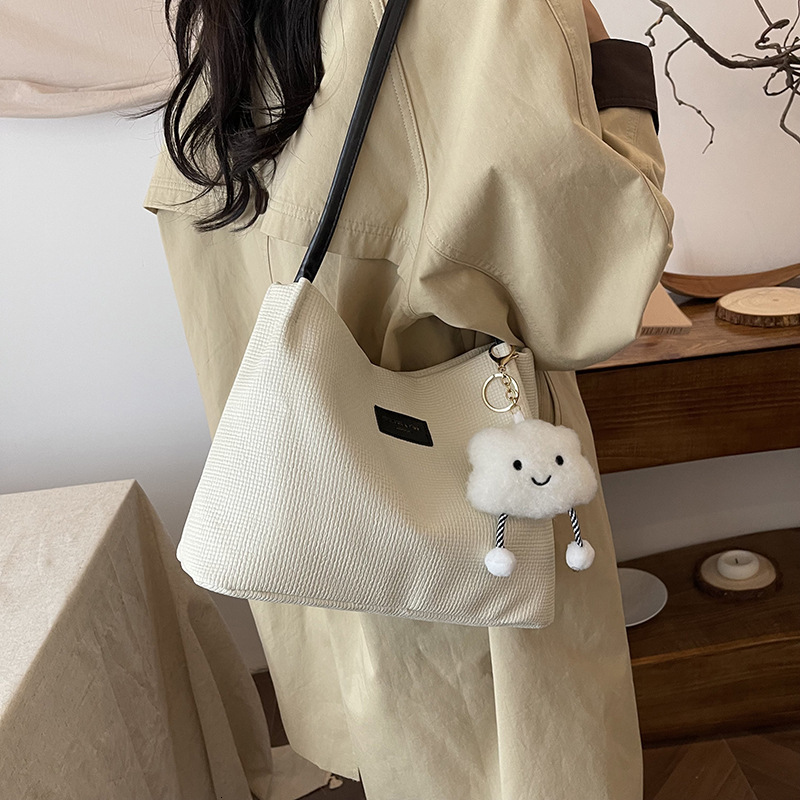 Women's Large Capacity Leisure Sense New Simple Fashion Shoulder Commuter Bag Texture