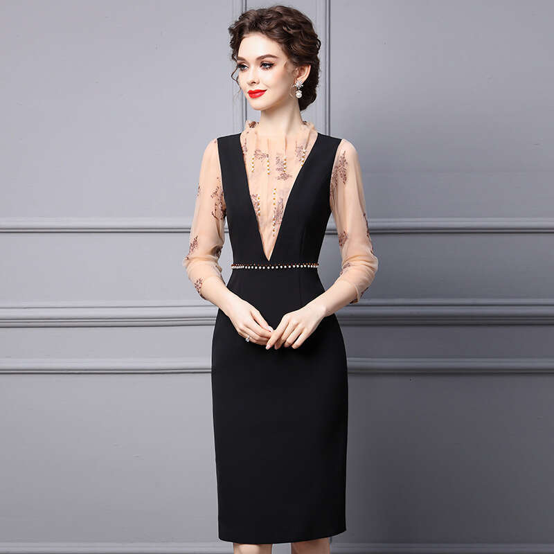 Black Dress 2024 Autumn New French Style Lace Nail Bead Slimming Hip Wrapping Skirt