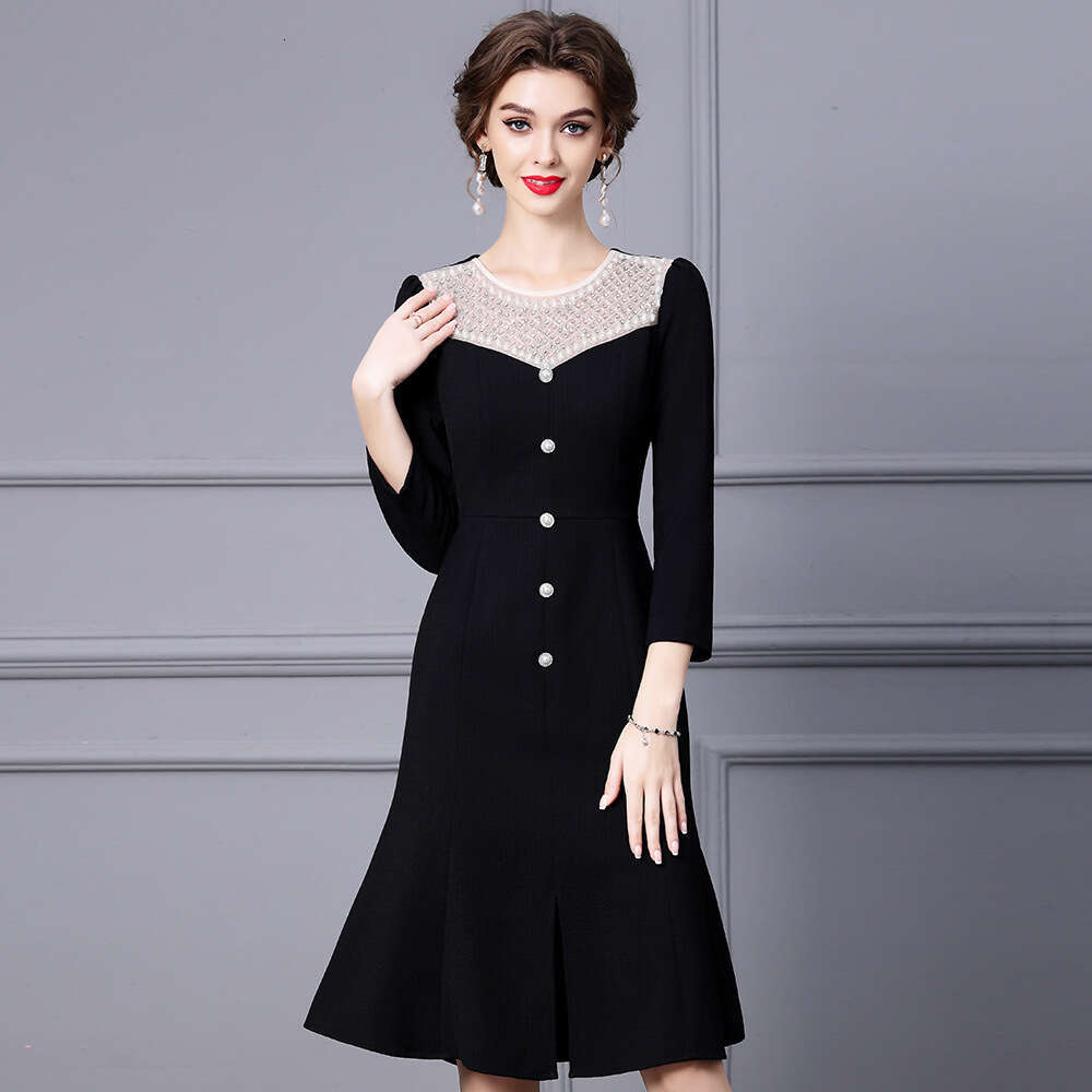 2024 autumn new handmade pearl decoration luxurious and atmospheric black slimming elegant temperament dress