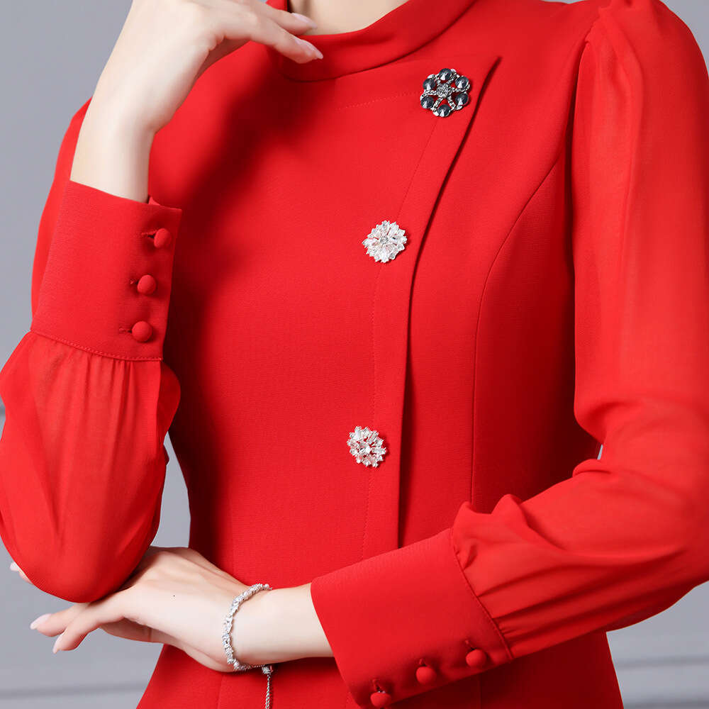 semi high neck design with slimming effect long sleeved red high-end temperament A-level dress autumn 2024 new womens clothing