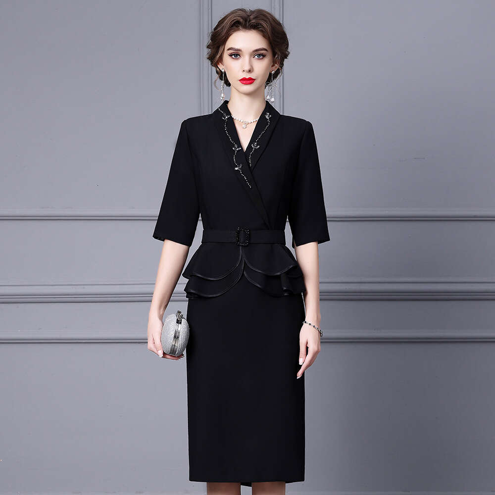 Autumn 2024 New Dress Formal Occasion and Elegant Suit Collar Unique Nail Diamond Wrapped Hip Skirt