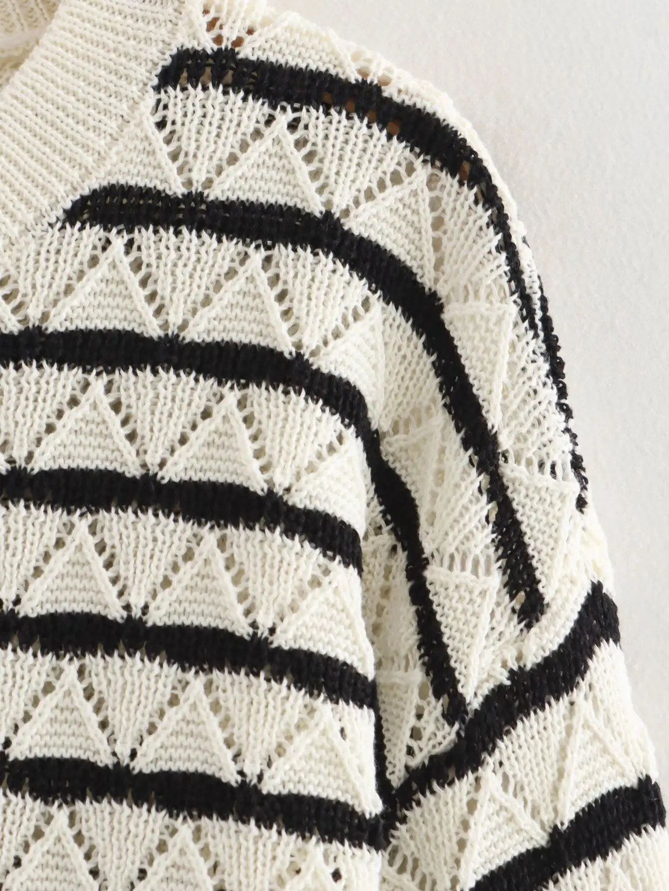 Y2K TRAF Fashion Stripe Knitted Mens Set O-neck Womens Zipper TopWomens Ultra Thin Pants Two Piece Set Set 241010