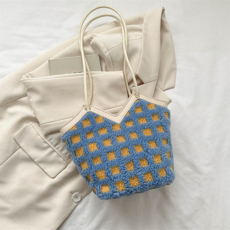 Simple commuting new fashionable fresh shoulder trendy and stylish large capacity tote bag