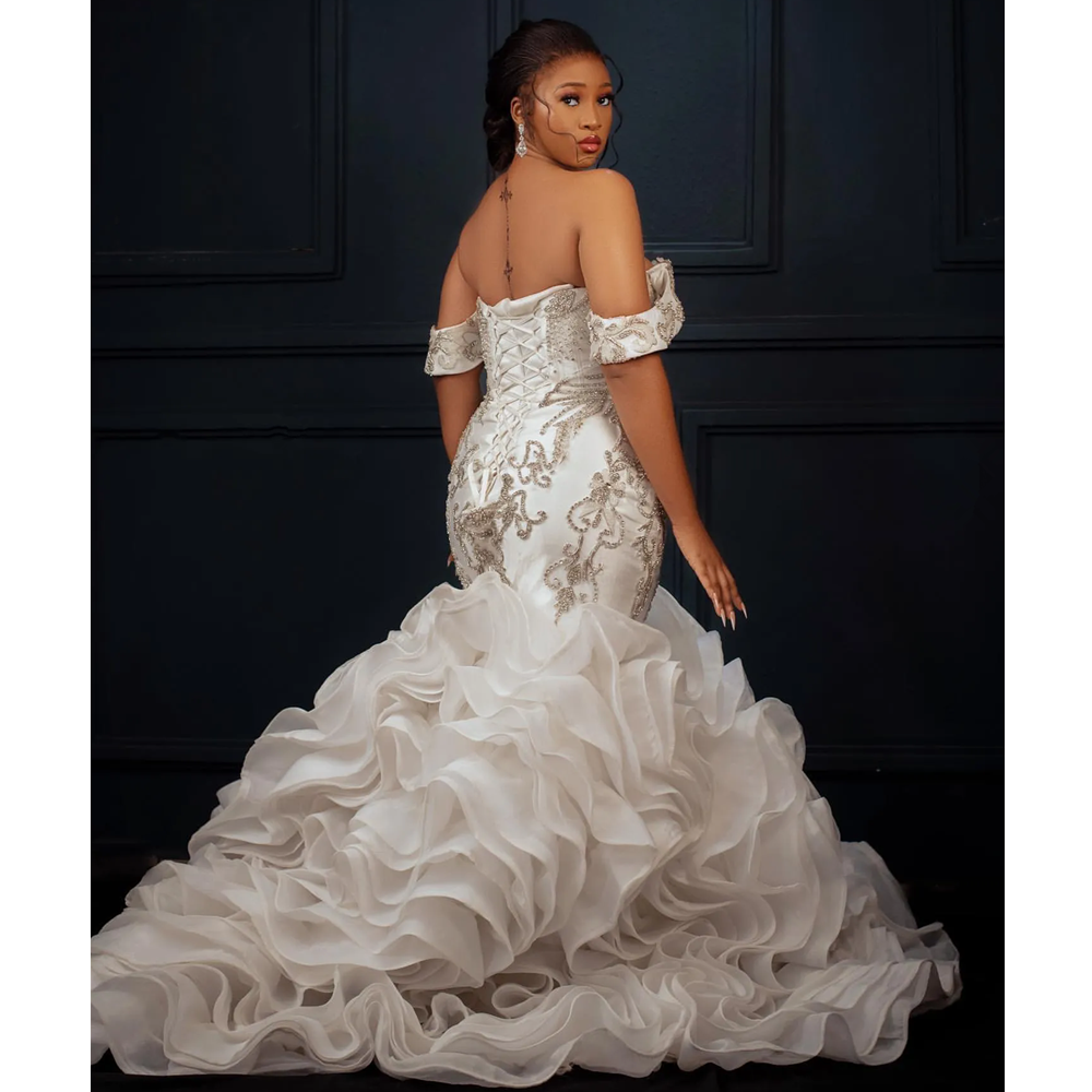 Plus Size Arabic Aso Ebi Mermaid Wedding Dresses Lacefull Flowers Crystals Beaded Sweetheart Bridal Gowns Custom Made Robes De Mariee