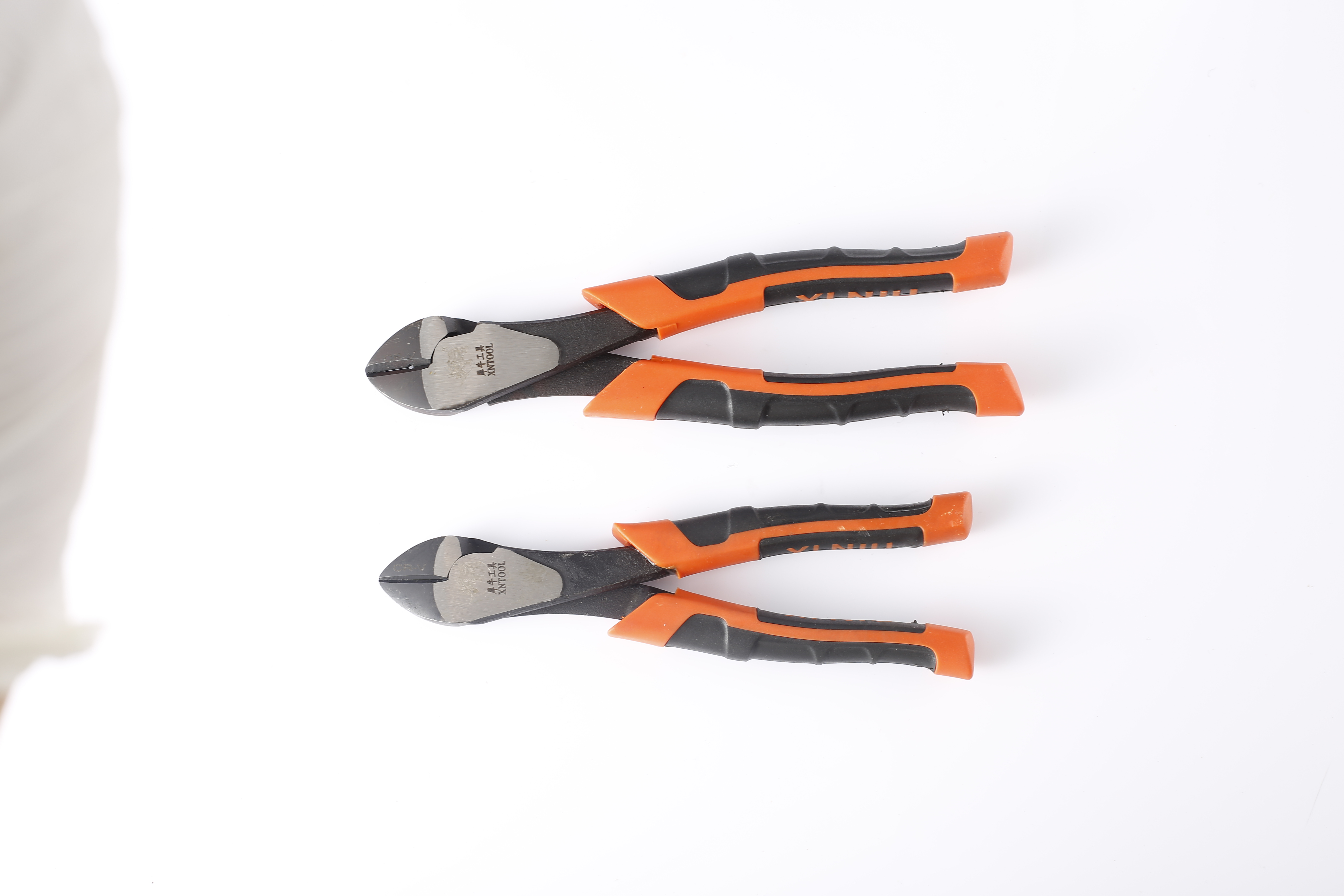 Bamboo handle Japanese eccentric labor-saving pliers