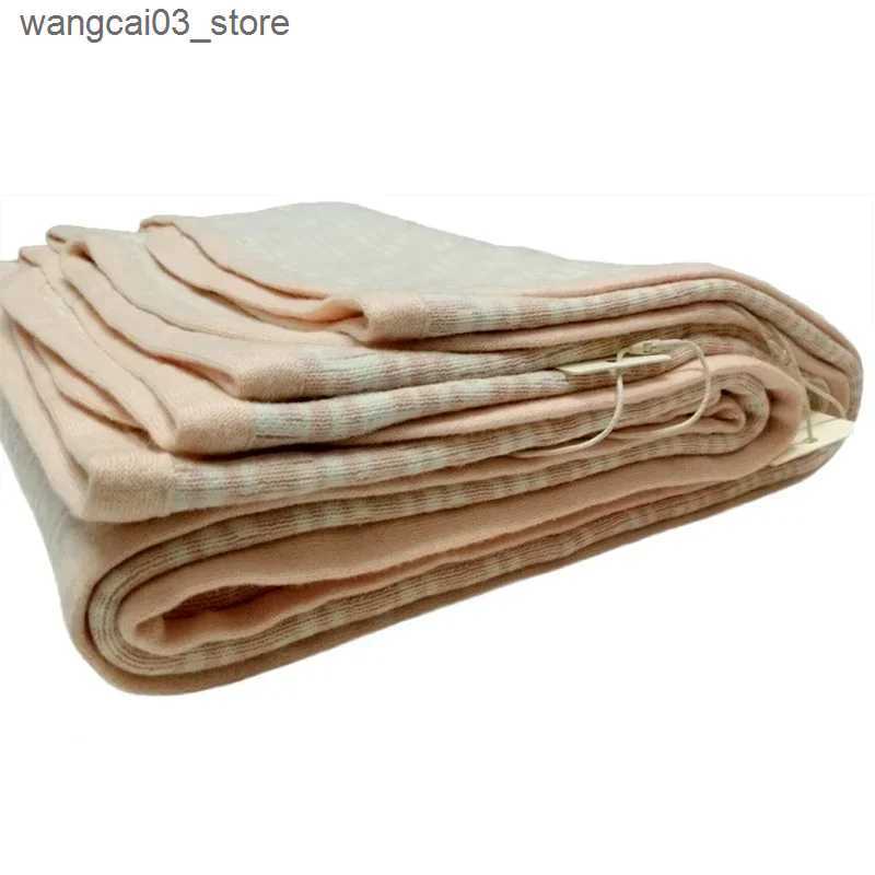 Blankets Swaddling New Autumn Winter Fashion Brand Kids Letter Style Baby Clothes Wool Swaddle Newborn Boy Girl Babies Thick Quilt Blankets L240910
