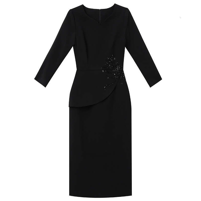 Autumn Dress 2024 New Elegant Style Love Collar High end Nail Diamond Formal Occasion Bag Hip Skirt