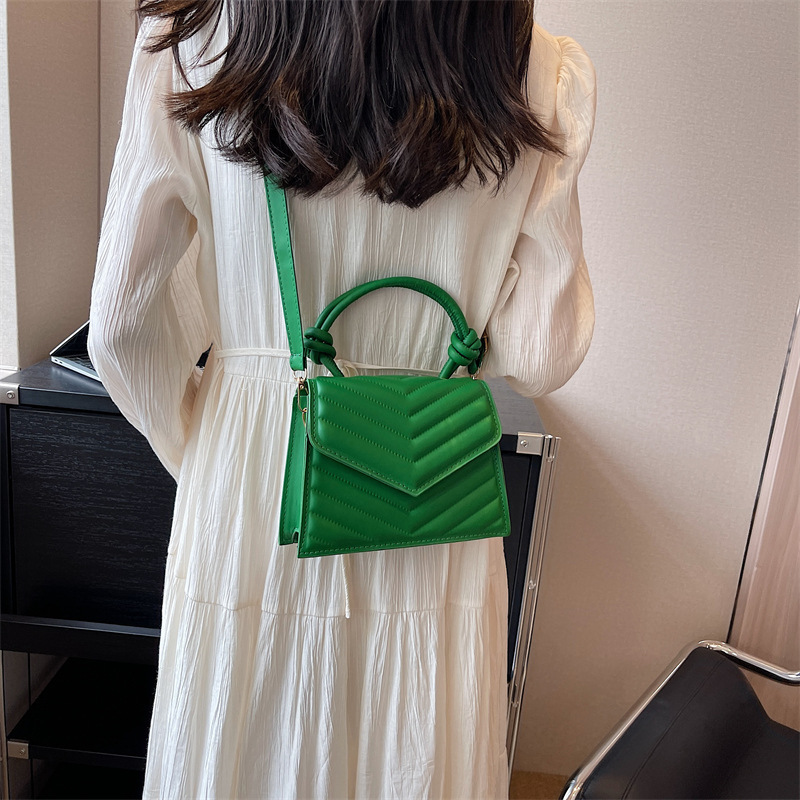 Handbag for women, new item, niche trend, shoulder casual commuting crossbody bag, fashionable small square bag