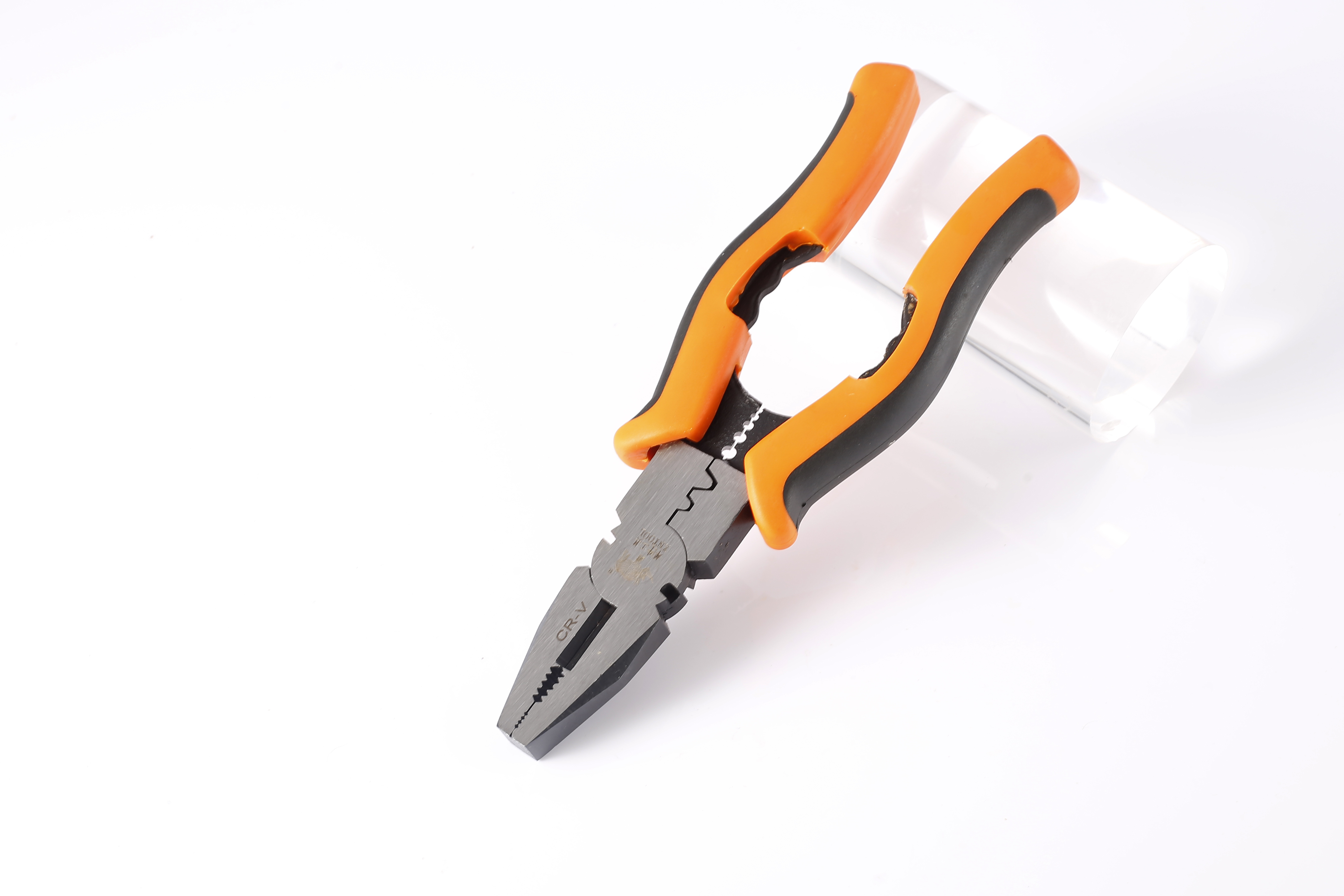 Multi functional 8-inch wire pliers with slanted mouth