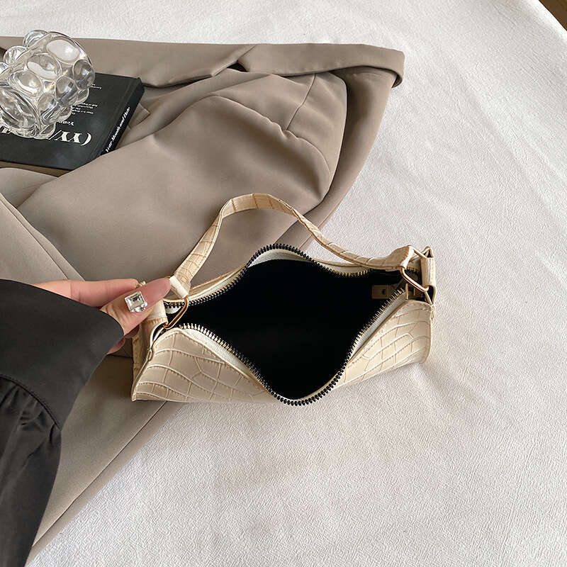 Stone patterned armpit 2024 autumn new Korean version trendy candy color niche office hand-held shoulder bag