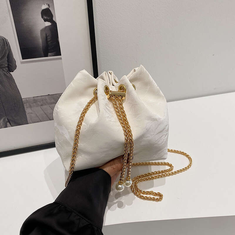 2024 New Chinese style Handheld Bucket with High Quality, Exquisite, Small and Versatile Chain Bag, Single Shoulder Crossbody Bag