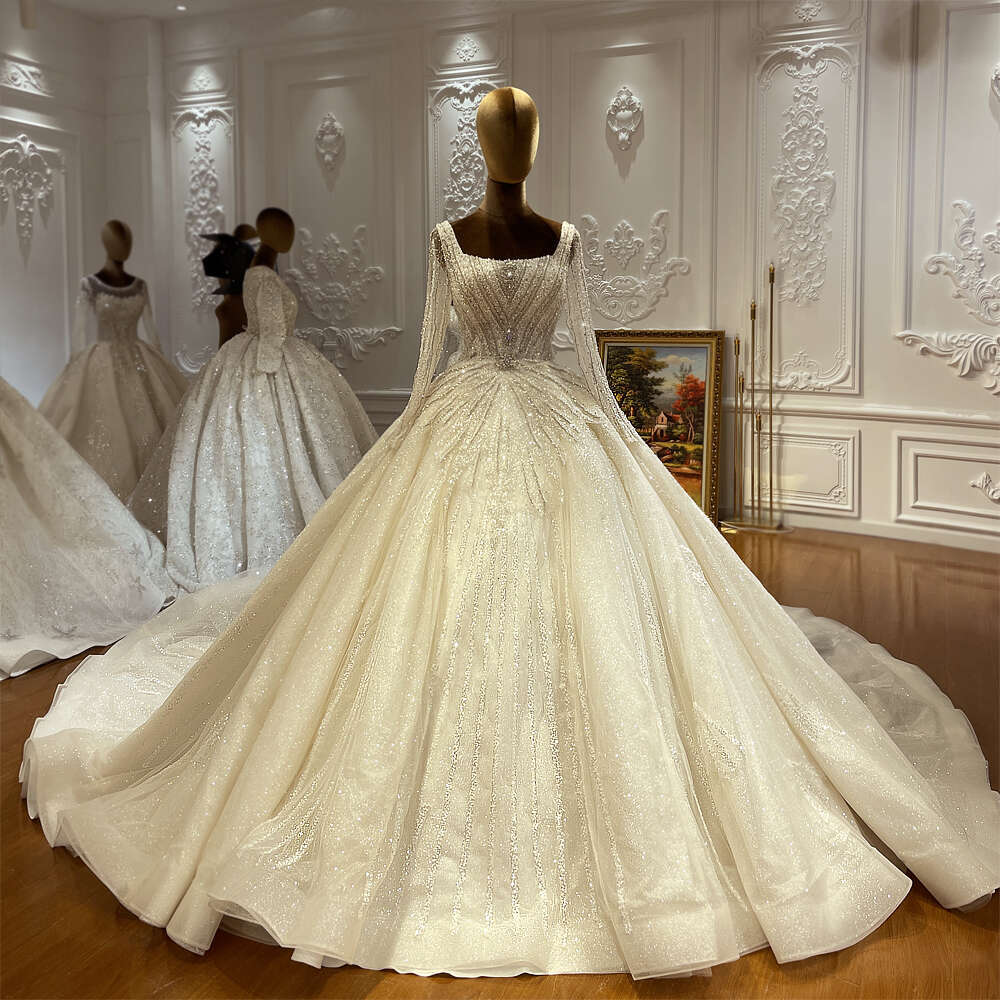 Square Necke Bridal Dress Long Sleeve Lace Appliqued