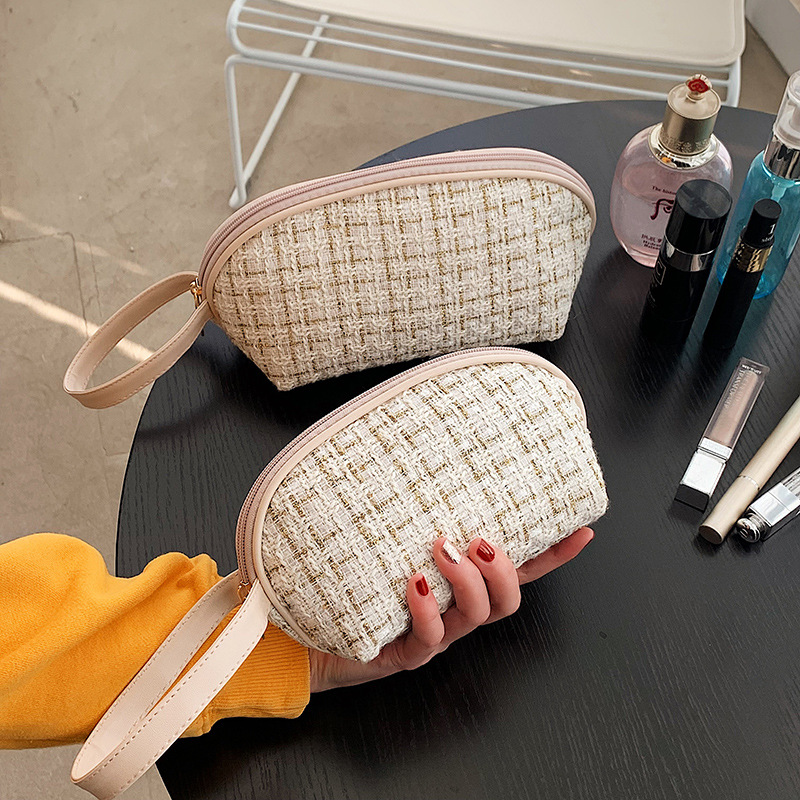 Tote bag new small fragrant woolen makeup bag travel change toiletry bag portable phone storage bag lipstick small bag