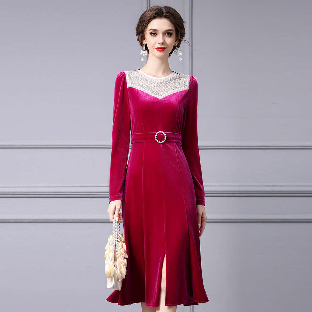 Lady Velvet Dress 2024 New High end Style Pendant and Exquisite Long Sleeve Split Tail Skirt