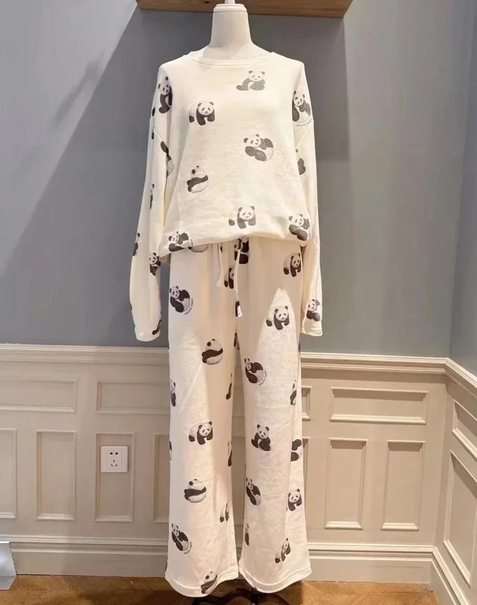 Room wearing womens autumn sleepwear set dog long sleeved Trouser 4065kg with label 241011