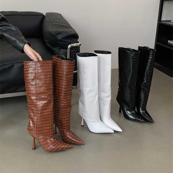 French Temperament Fashion Boots Shiny Leather Crocodile Pattern Martin Boots Straight Leg Wide Leg Boots For Women Pointed Thin Toe Knee Boots 240826